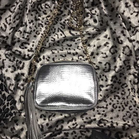 Victoria’s Secret crossbody purse - Picture 2 of 4